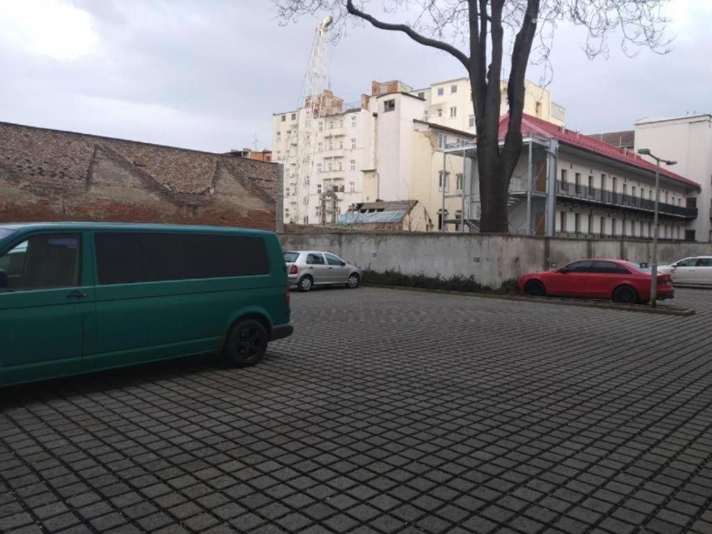 Apartments Near The Center With Privat Parking 브르노 외부 사진